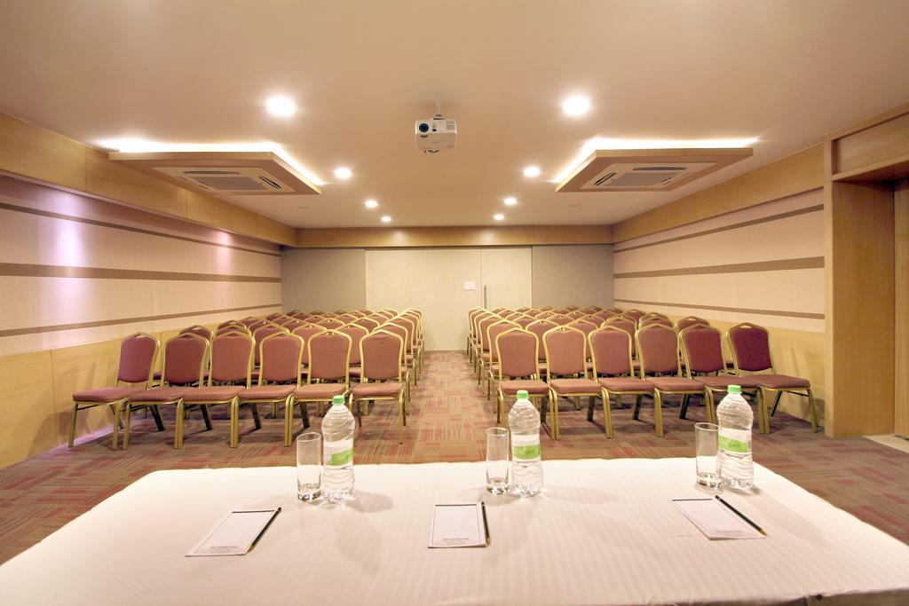 Ashoka Hitec City ハイデラバード ビジネス 写真